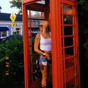 Meet your Posher, Madeline